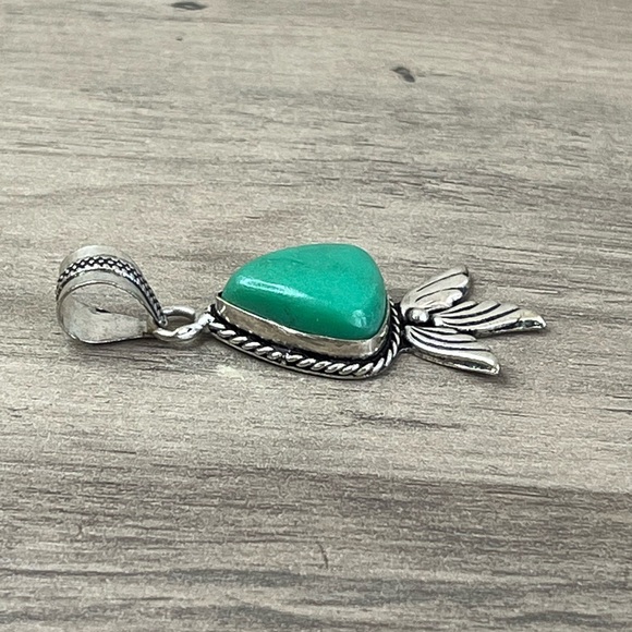 Gorgeous Chrysocolla Gemstone and 925 Sterling Silver 2" Drop Pendant Necklace - Picture 3 of 6